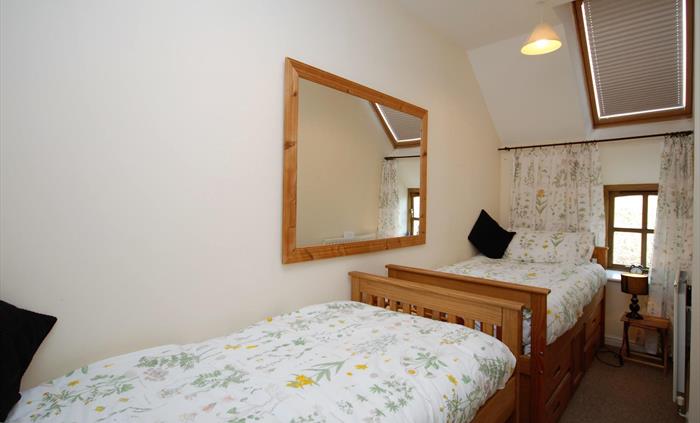 Second twin bedroom